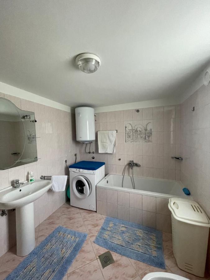 Apartment Benky Pican Luaran gambar