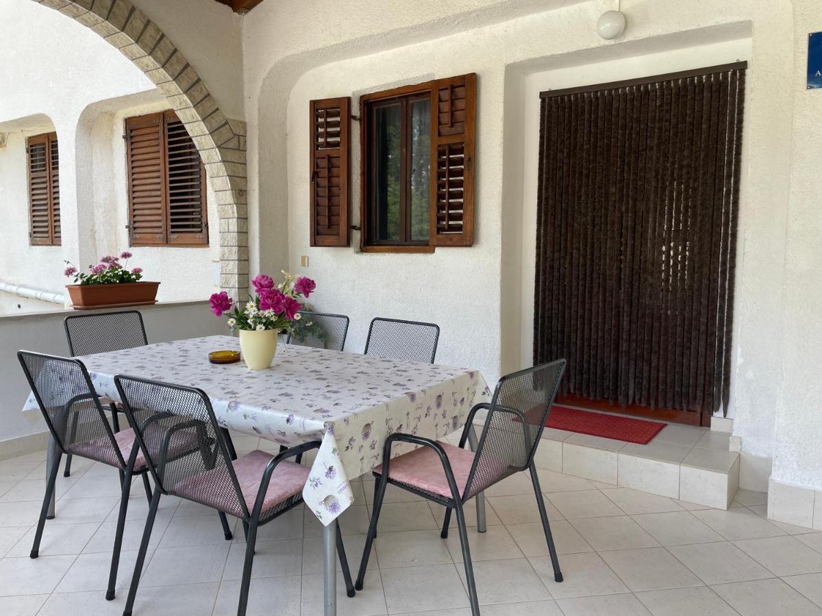 Apartment Benky Pican Luaran gambar